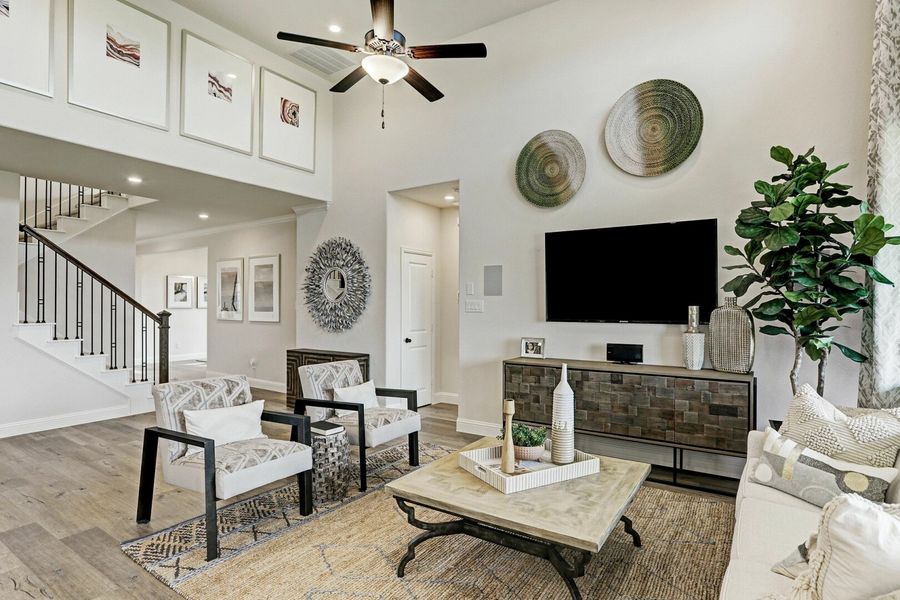 Image 10 of the Del Bello Lakes 50 Series community in Manvel, TX.