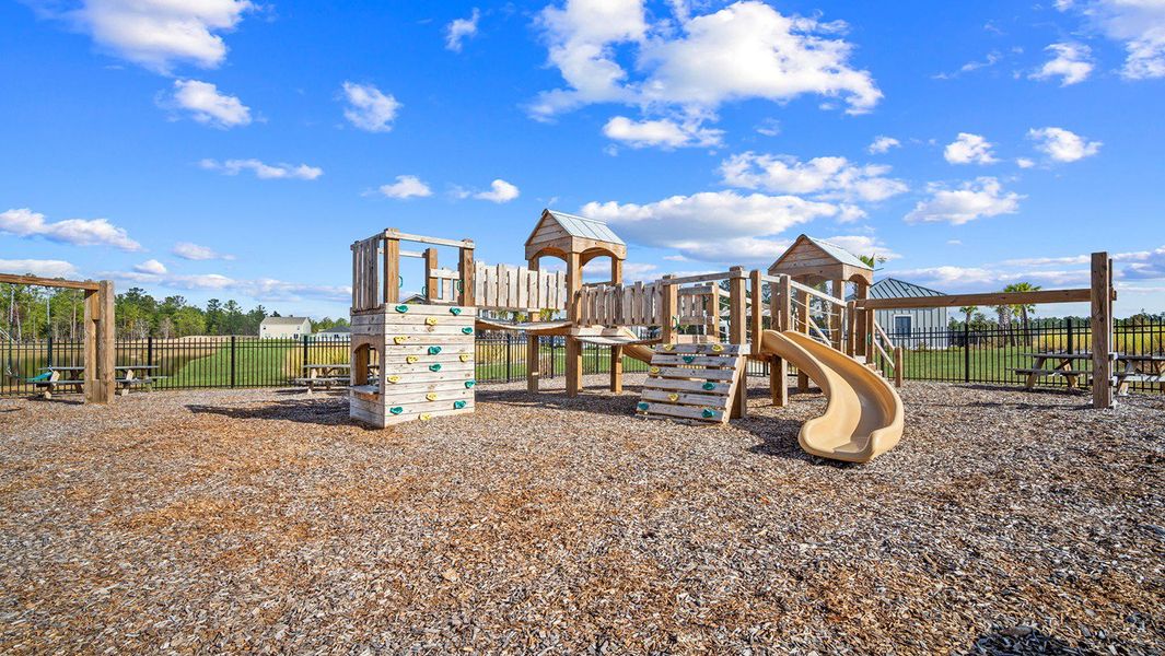 Image 11 of the The Pines at New Hampstead community in Savannah, GA.