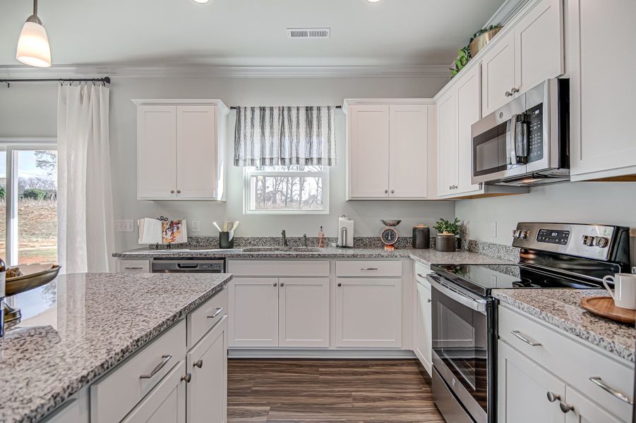 Russell | Kitchen Russell | Kitchen