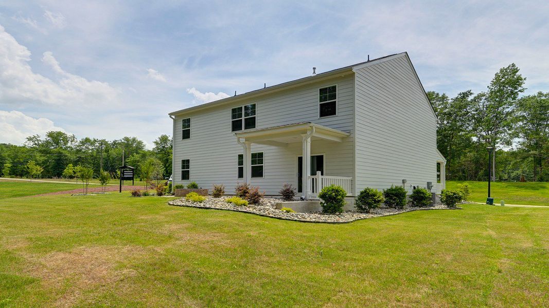 Front exterior of a home in the Leatherstone community, located in Blythewood, SC (Image 9).