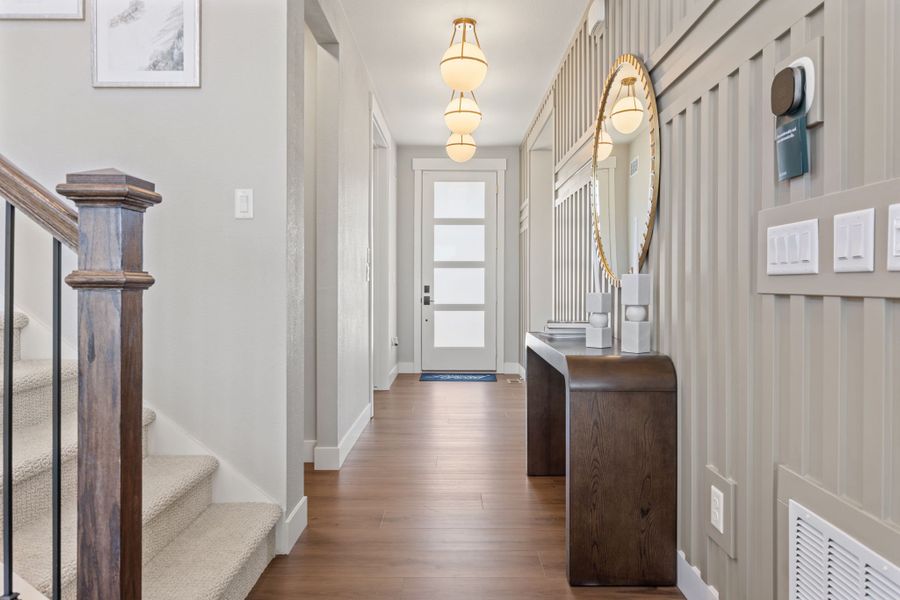 Plan C405 - Sterling Ridge Model - Entry