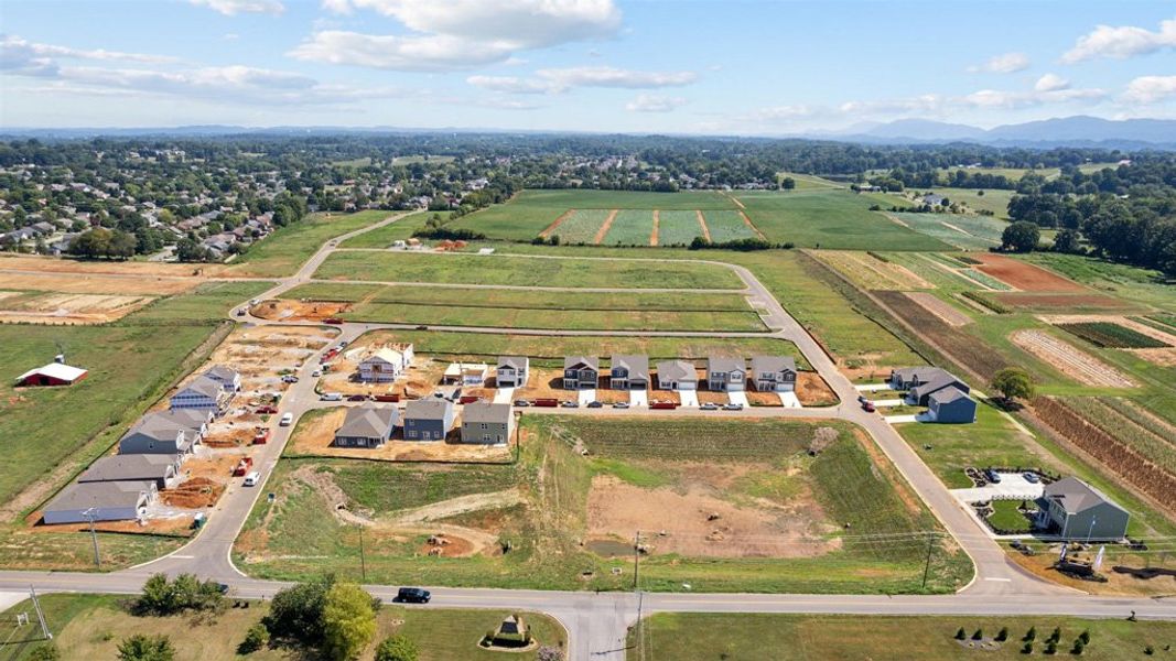Aerial view of the Best Farms community in Maryville, TN, showing layout and nearby surroundings (Image 1). Aerial view of the Best Farms community in Maryville, TN, showing layout and nearby surroundings (Image 1).