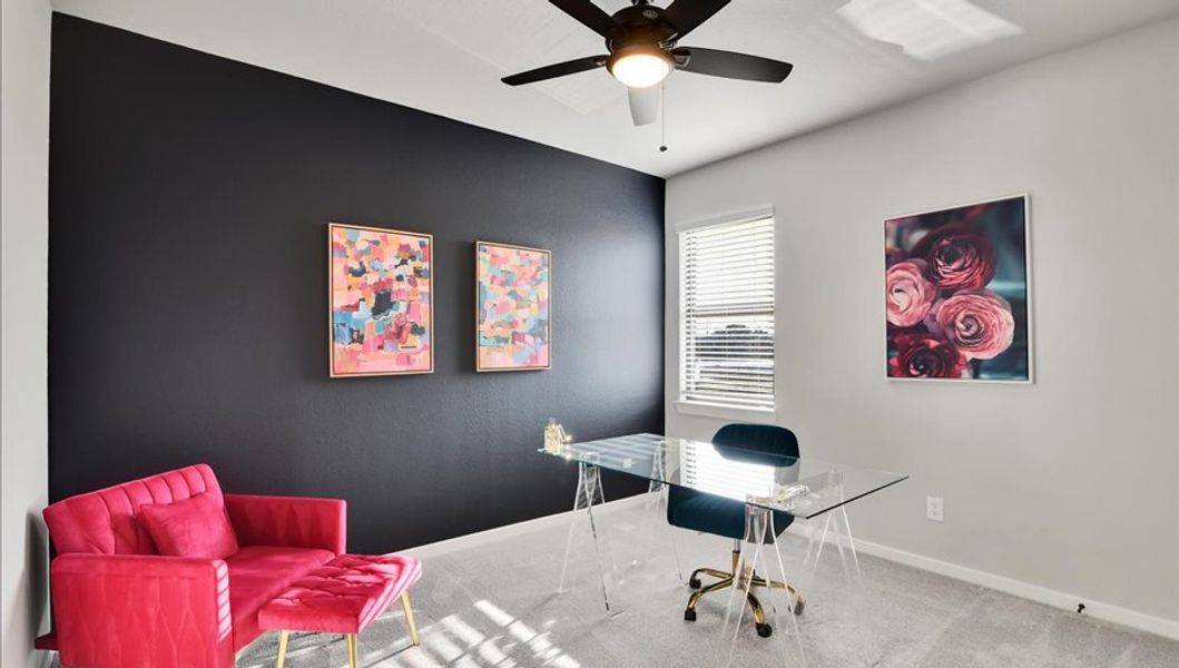 Furnished interior in a model home at Summer Place  35' in Montgomery (Image 68).