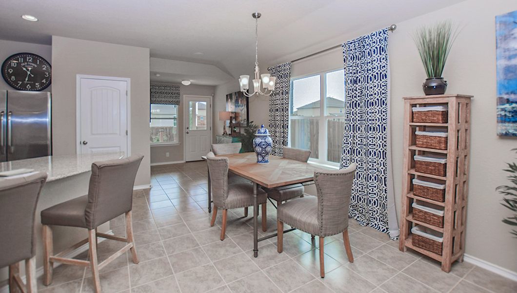 Image 5 of the Valley Ranch Express community in San Antonio, TX.