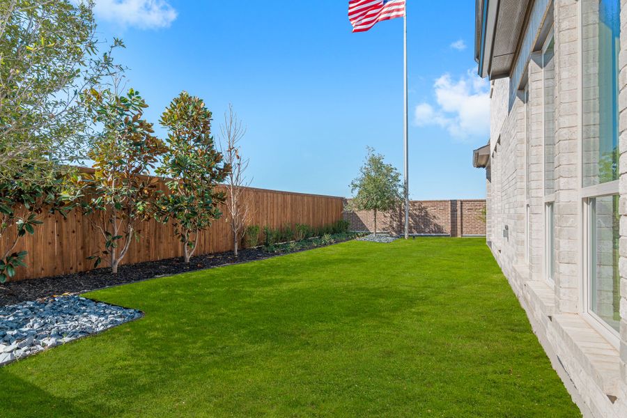 Exterior details of a home in Sweetgrass 50s, Haslet (Image 20).