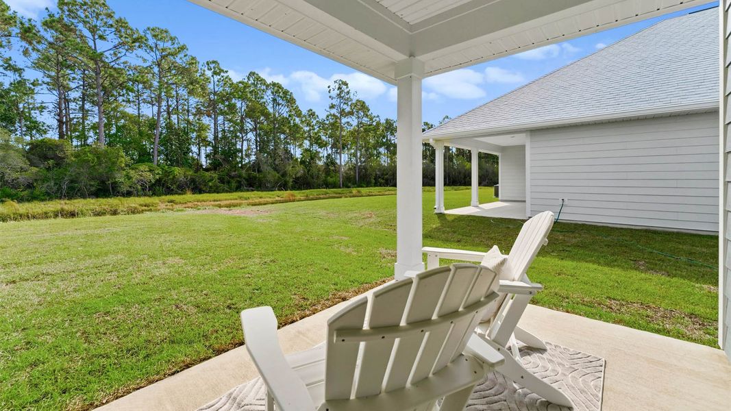 Exterior details of a home in Buffer Farms, Port Saint Joe (Image 14).