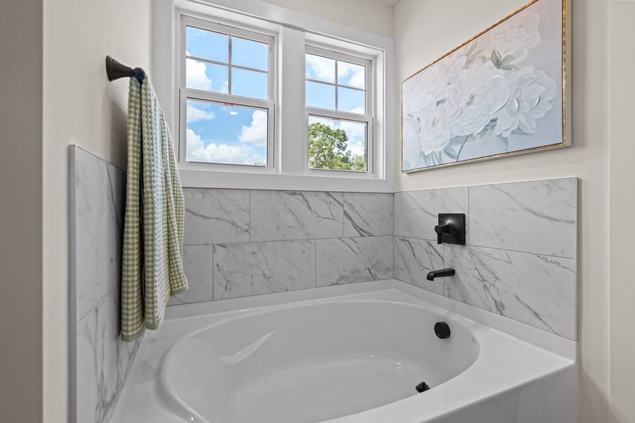 Porter II Primary Bathroom