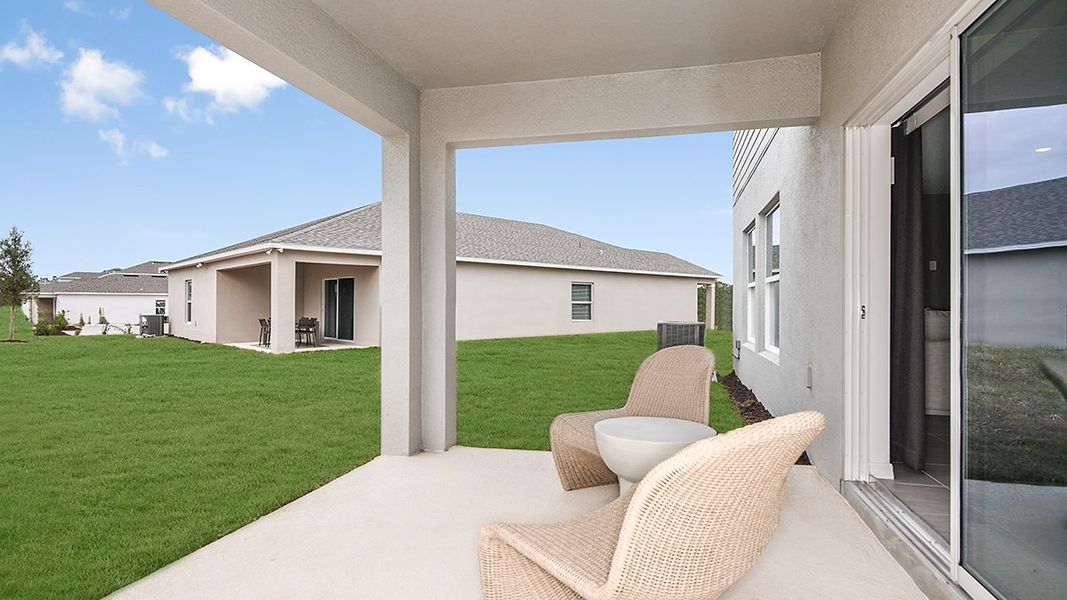Exterior details of a home in Marion Creek, Haines City (Image 29).