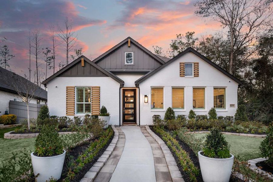 Front exterior of a home in the ARTAVIA: 50ft. lots community, located in Conroe, TX (Image 4).