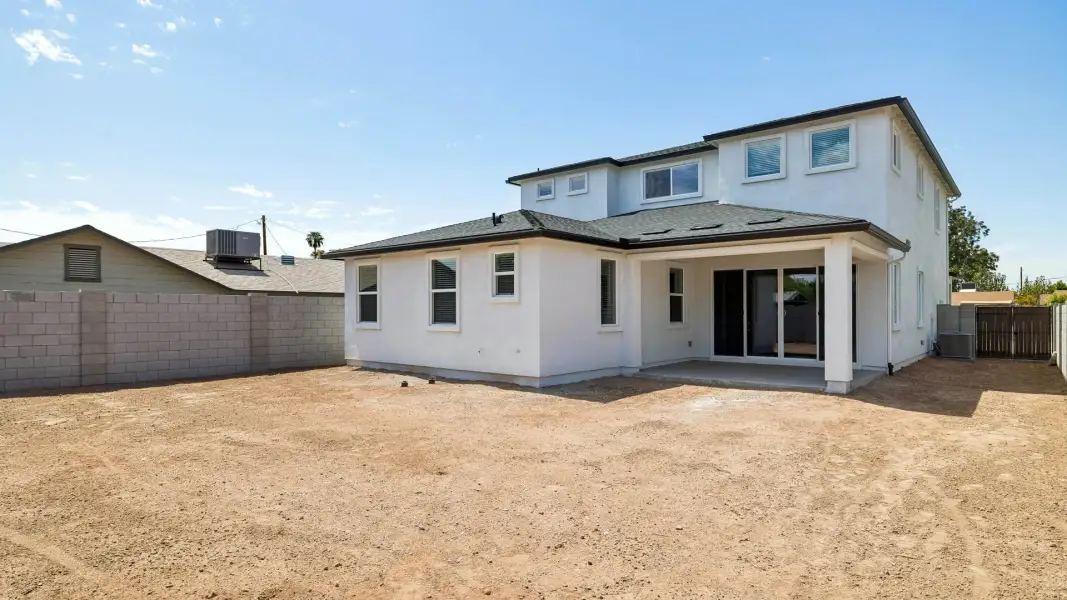 Exterior details of a home in Oak Park Manor Signature Homesites, Phoenix (Image 11).