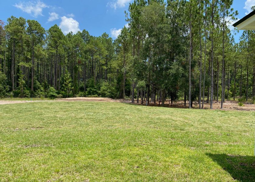 Edwards Creek Estates:Enjoy parking your RV or boat in your own backyard