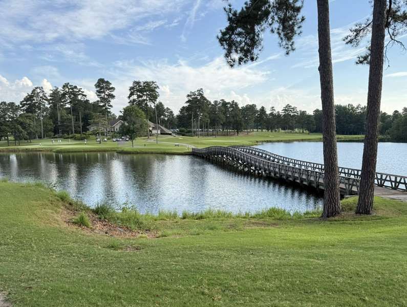 Natural surroundings and green spaces near The Fairways at Mirror Lake in Villa Rica, GA (Image 18). Natural surroundings and green spaces near The Fairways at Mirror Lake in Villa Rica, GA (Image 18).