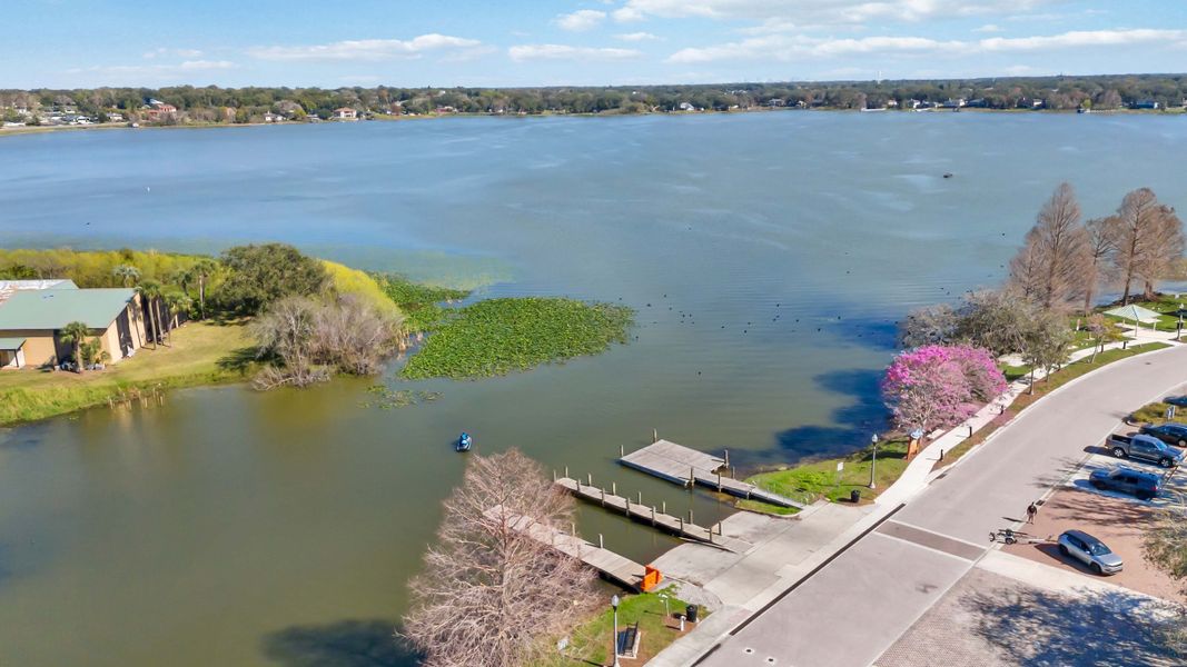 Image 18 of the Magnolia Reserve community in Ocoee, FL.