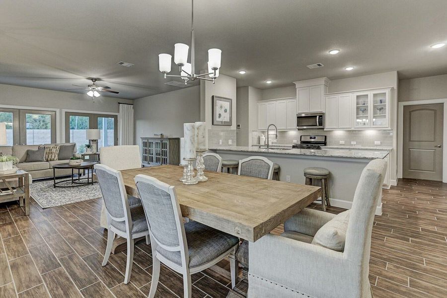 Image 14 of the Sterling Lakes community in Arcola, TX.