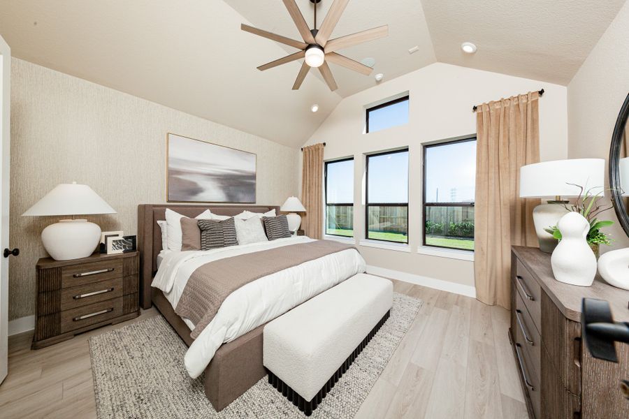 Furnished interior in a model home at Pinevale in Tomball (Image 4).