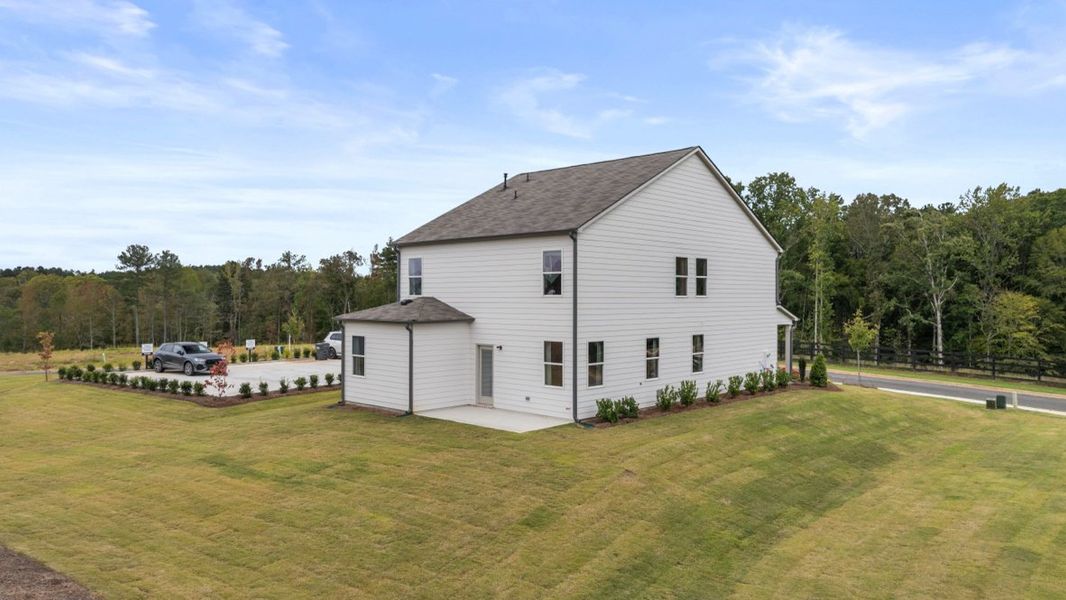 Front exterior of a home in the Sheffield Highlands community, located in Dallas, GA (Image 3).