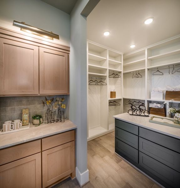 Furnished interior in a model home at Legacy in Friendswood (Image 28).