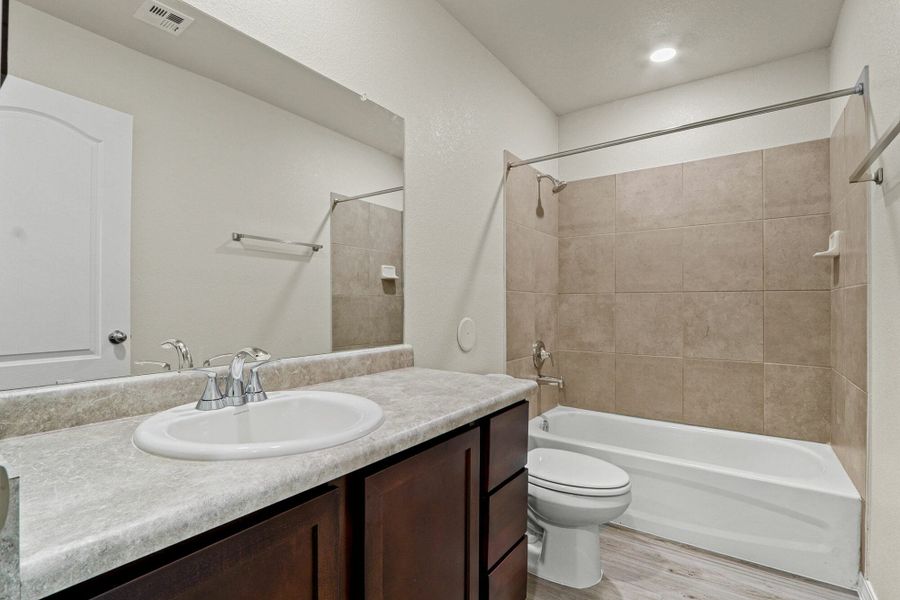 Furnished interior in a model home at Rancho Desierto Bello in Horizon City (Image 3).