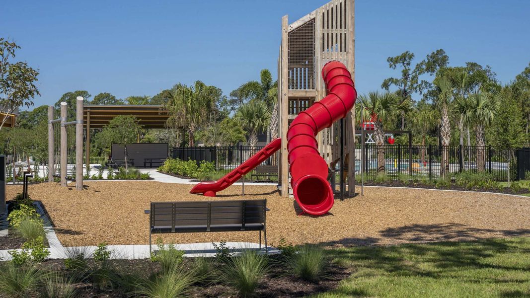 Community amenity available to residents of Oakfield Lakes in Parrish (Image 11).
