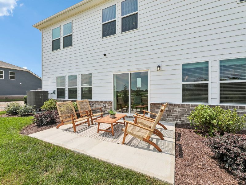 Exterior details of a home in Avery Farms - Legacy Series, Murfreesboro (Image 2).