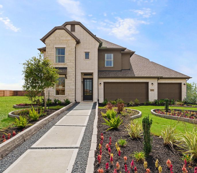 Front exterior of a home in the Oakwood Estates community, located in Waller, TX (Image 1). Front exterior of a home in the Oakwood Estates community, located in Waller, TX (Image 1).