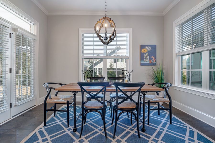 Cushing II | Dining Room