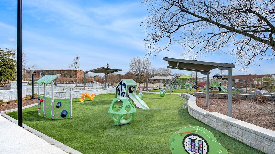 Community amenity available to residents of Inverness at Sugarloaf in Lawrenceville (Image 17).