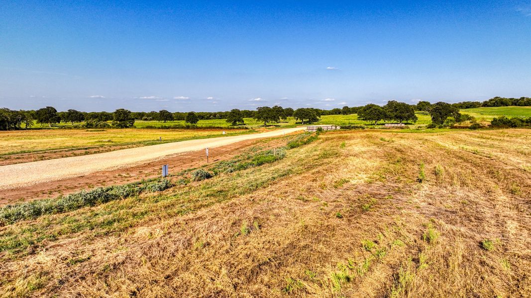 Natural surroundings and green spaces near Parallel Pastures in Poolville, TX (Image 28). Natural surroundings and green spaces near Parallel Pastures in Poolville, TX (Image 28).
