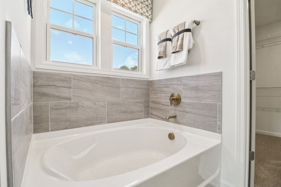 Porter II - Master Bath