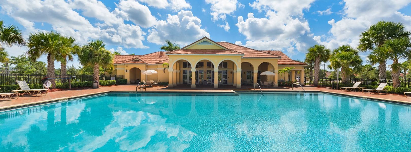 Bent Creek clubhouse pool