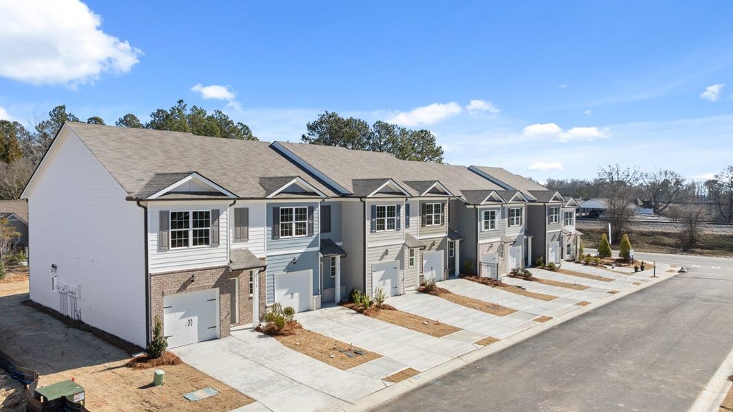 Front exterior of a home in the Roseleigh Park community, located in Douglasville, GA (Image 2).