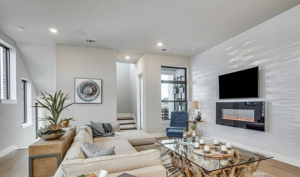 Image 8 of the Commodore at Preston community in Plano, TX.