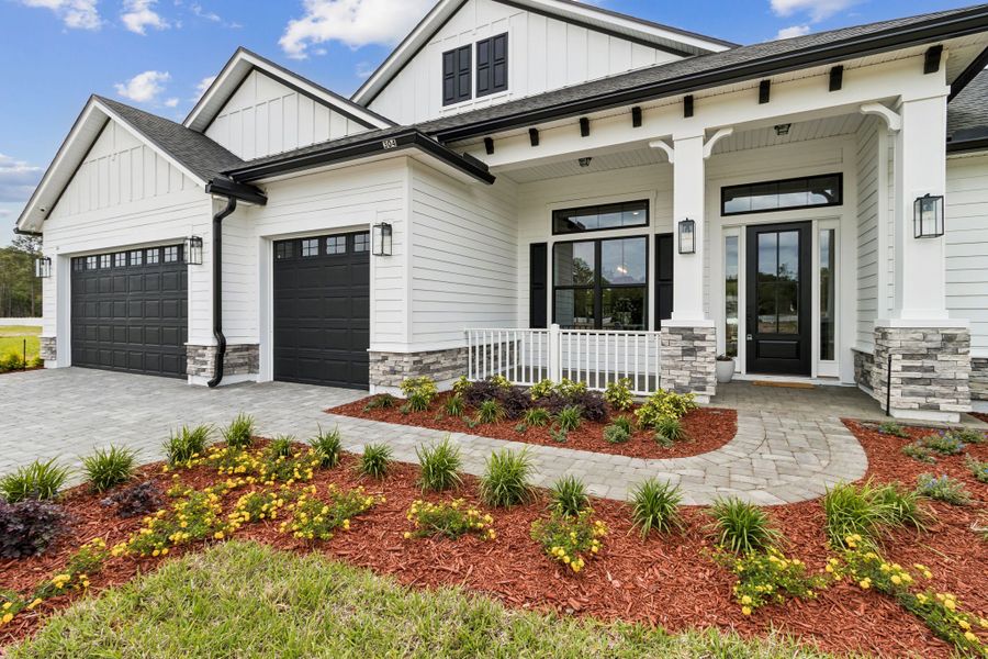 Front exterior of a home in the Sandy Bluff community, located in Yulee, FL (Image 5).