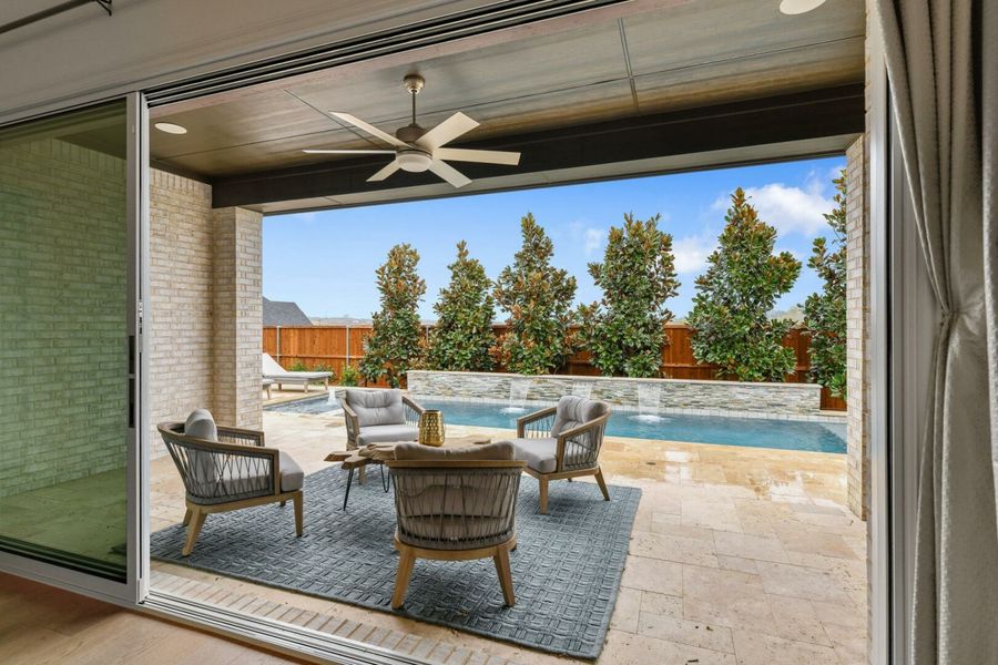 Image 8 of the Castle Hills Northpointe 80s community in Lake Dallas, TX.