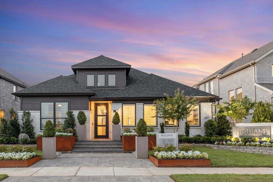 Front exterior of a home in the Heritage Ranch: 50ft. lots community, located in Sherman, TX (Image 1).