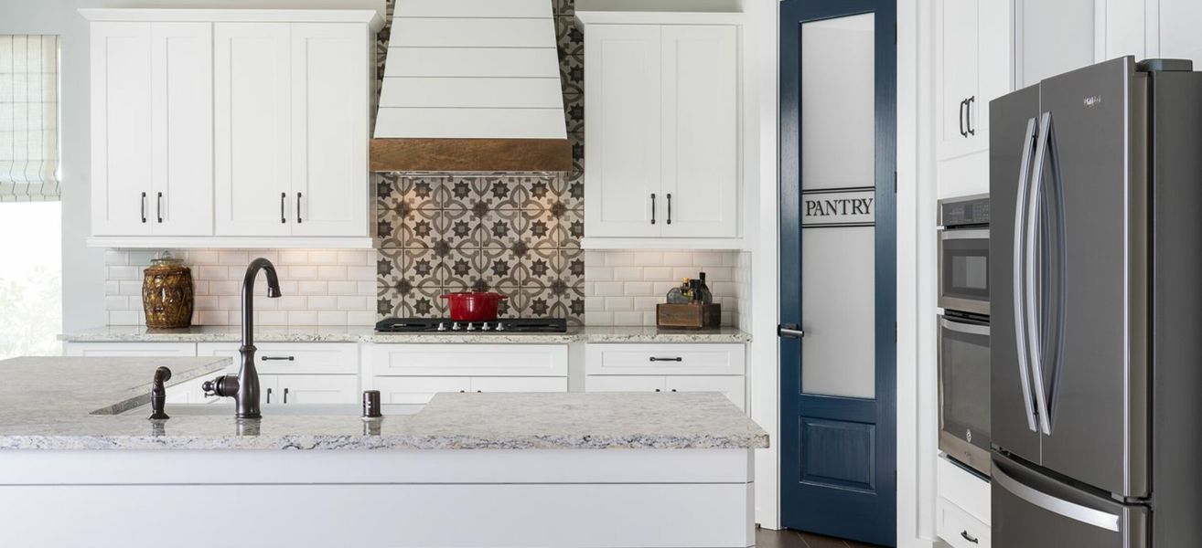 Image 3 of the Lakes of Bella Terra West community in Richmond, TX.