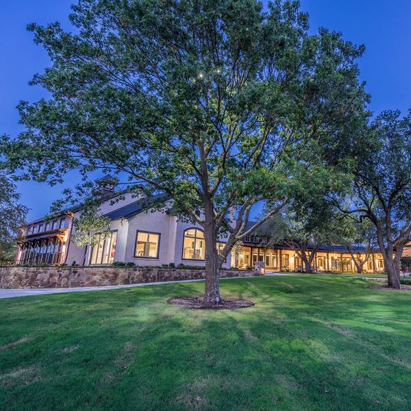 Image 13 of the Mustang Lakes community in McKinney, TX.