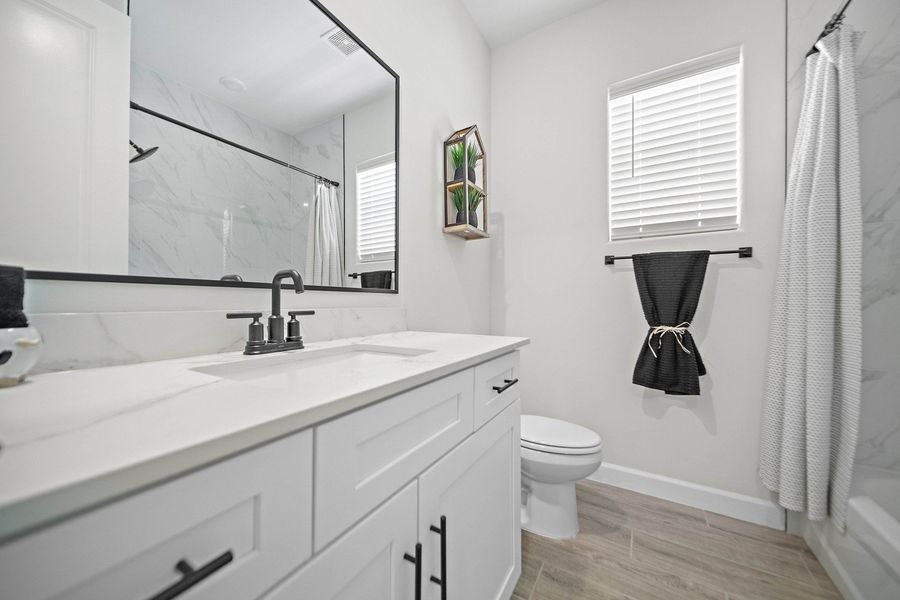 Furnished interior in a model home at Summer Sky North in El Paso (Image 37).