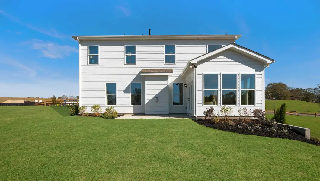 Exterior details of a home in North Highway 101, Greer (Image 3).