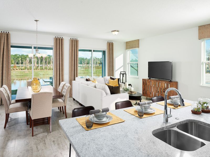 Image 5 of the Hawks Crest Townhomes community in Winter Park, FL.