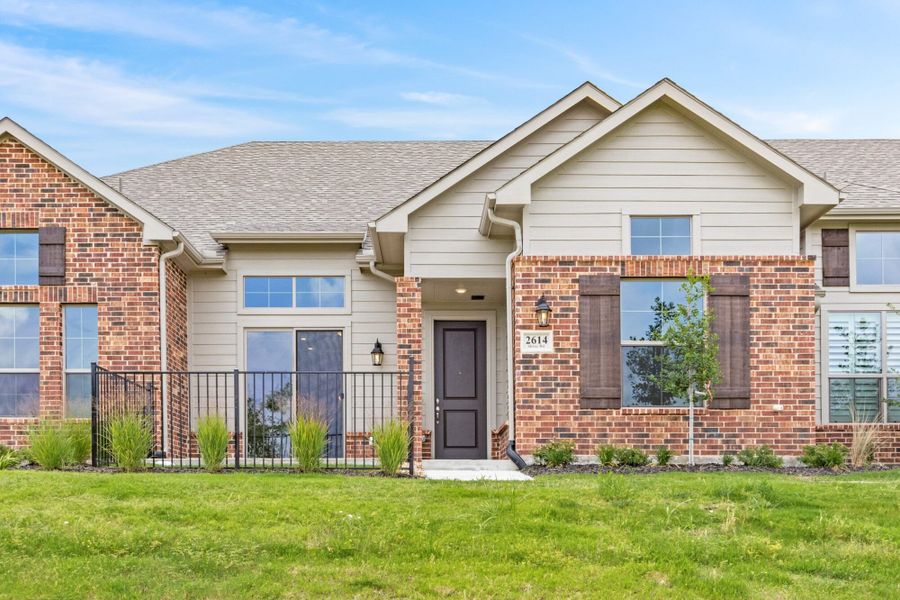 Mira Lagos Villas,75054