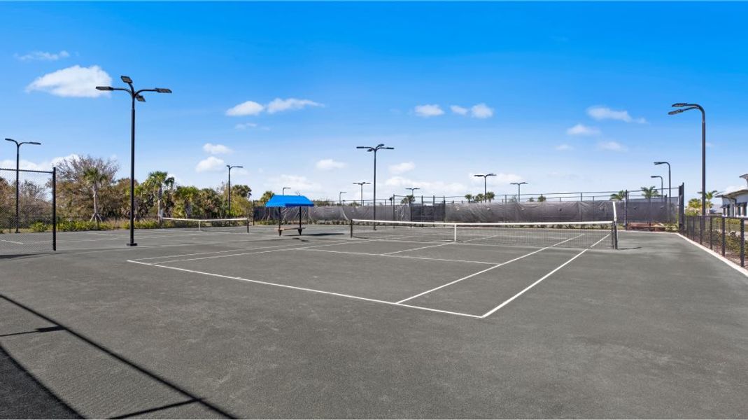 Heritage Landing tennis courts