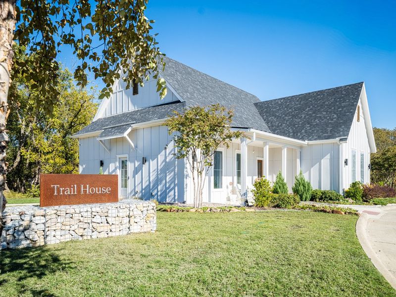 Entrance to the Mantua Point: 55ft. lots community in Van Alstyne, TX, featuring signage and landscaping (Image 13).