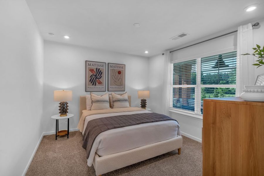 Furnished interior in a model home at The Overlook at Factory Shoals in Mableton (Image 32).