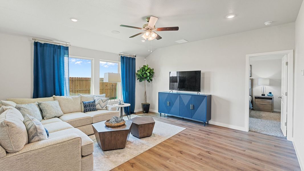 Furnished interior in a model home at Royal Oak South in Corpus Christi (Image 8).