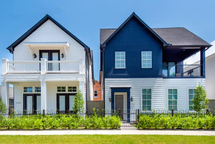 Front exterior of a home in the Eastwood Green community, located in Houston, TX (Image 3).