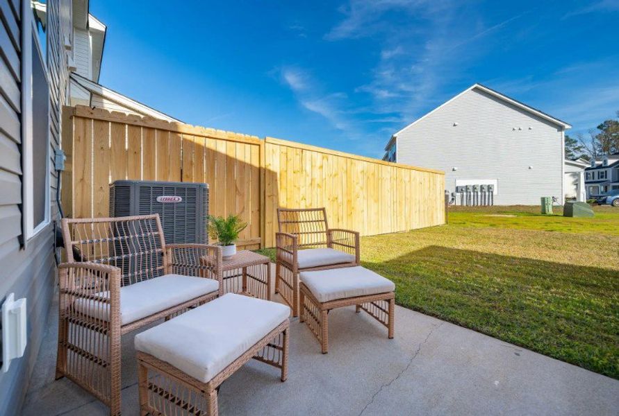 Exterior details of a home in Abbey Walk Townhomes, Moncks Corner (Image 4).