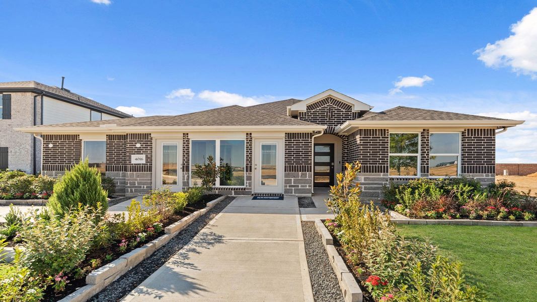 Image 28 of the Sunterra Lakes community in Brookshire, TX.