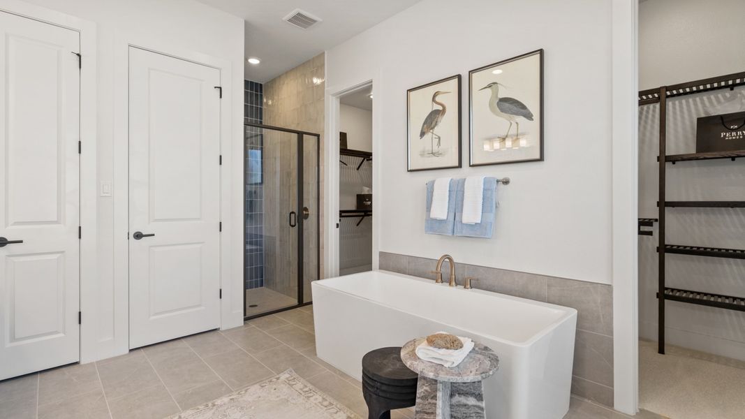 Furnished interior in a model home at Turnleaf 60' in Punta Gorda (Image 20).