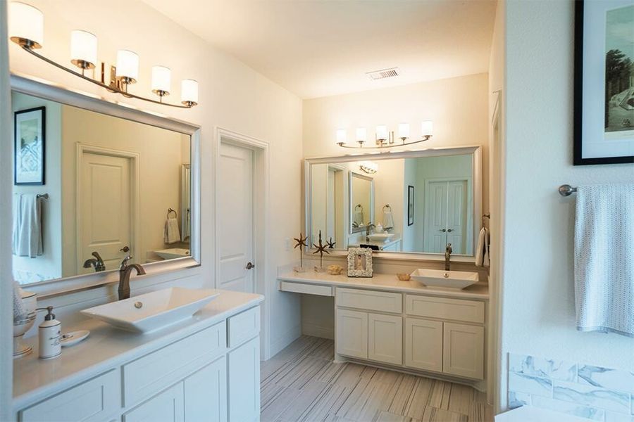 Image 16 of the Woods of Red Oak community in Red Oak, TX.